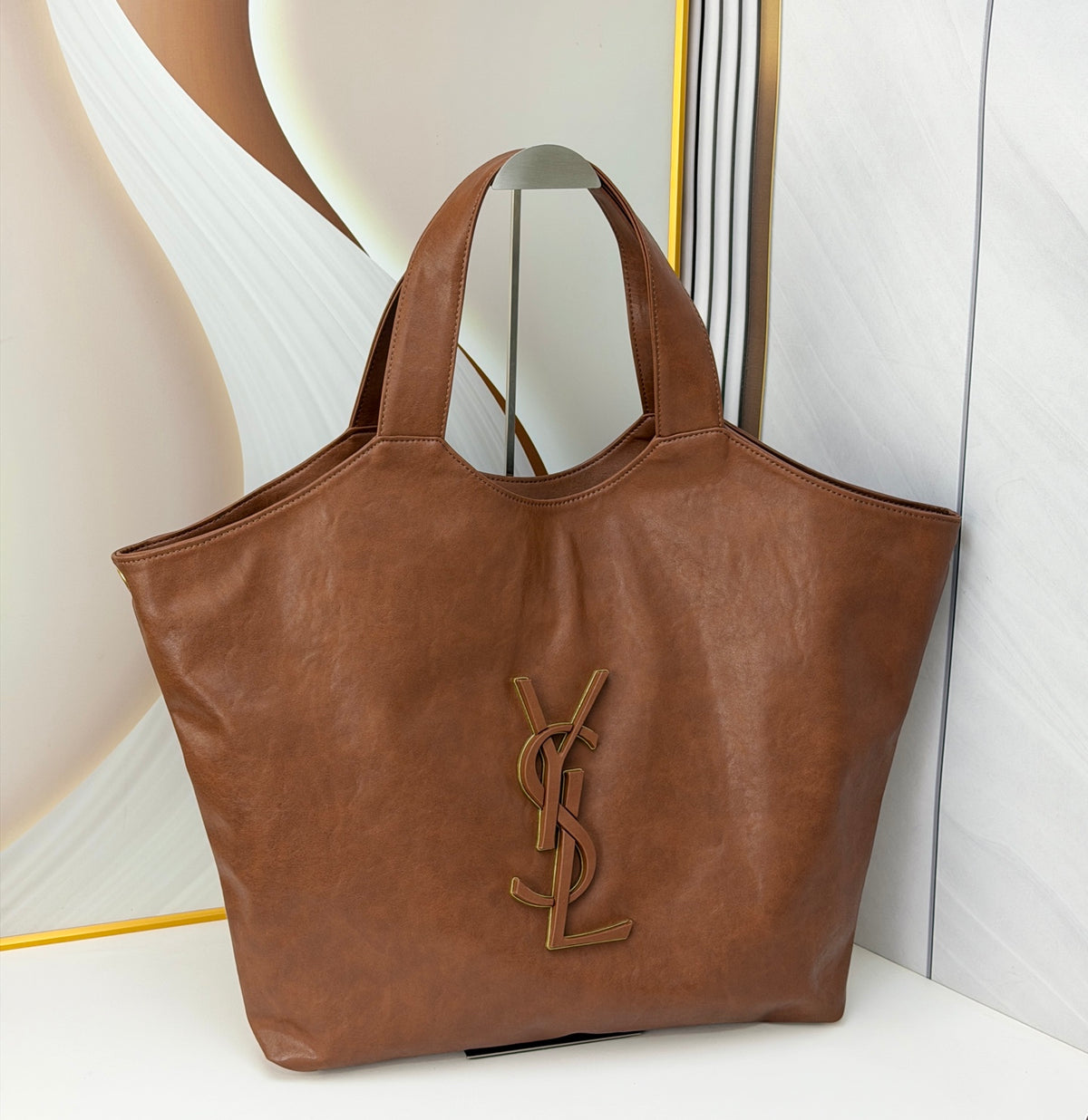 B1R76SL24 Popular leather bag