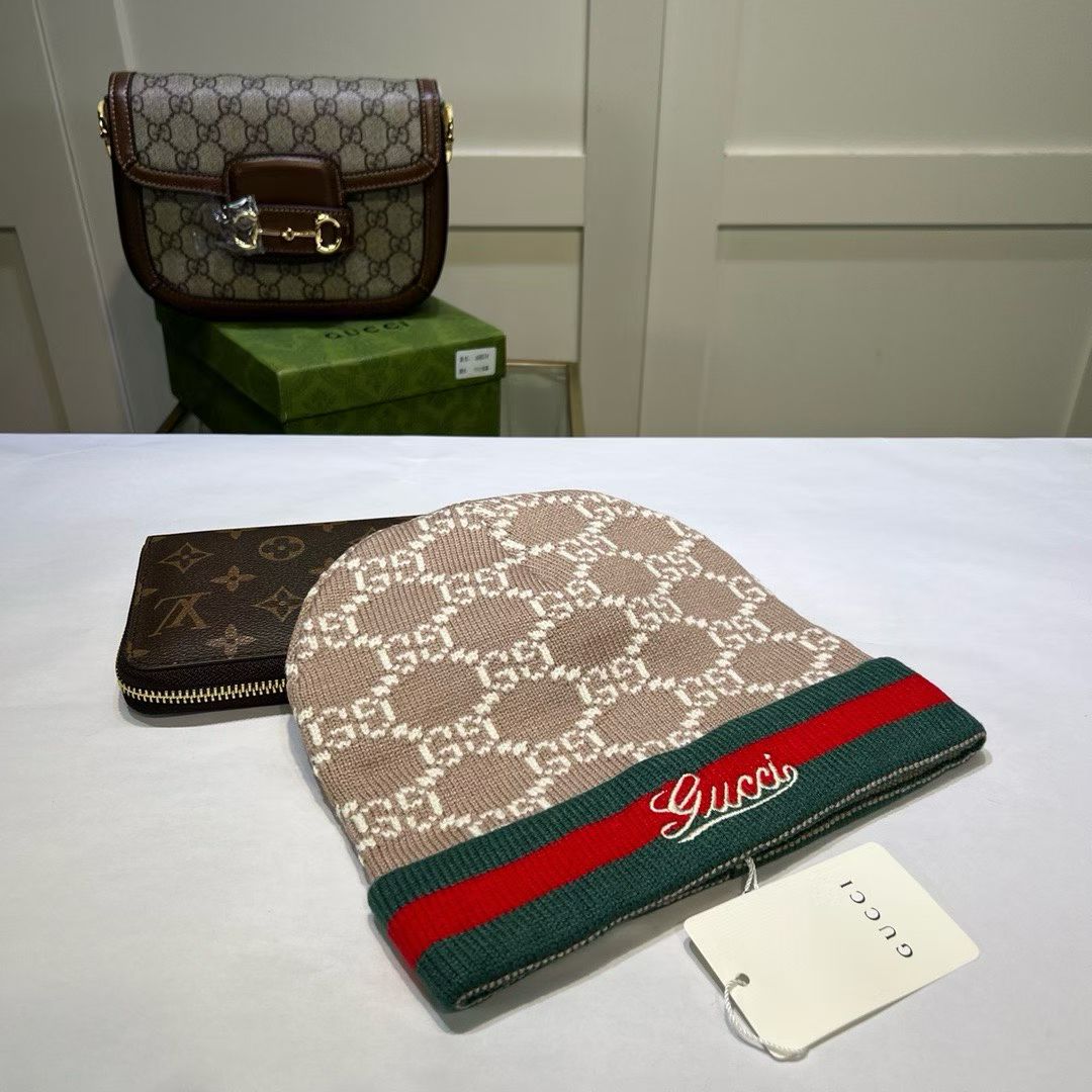 M1R86B48 Fashion hats