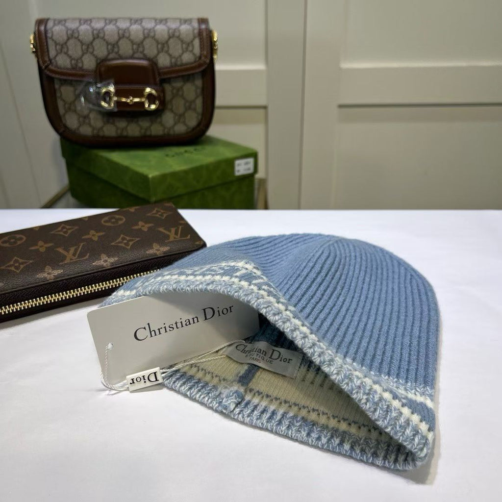 M1R86D99 Fashion hats