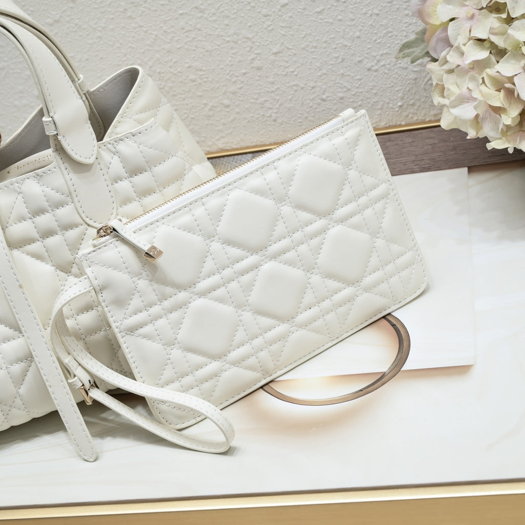 B1N66D2 Fashion leather bag