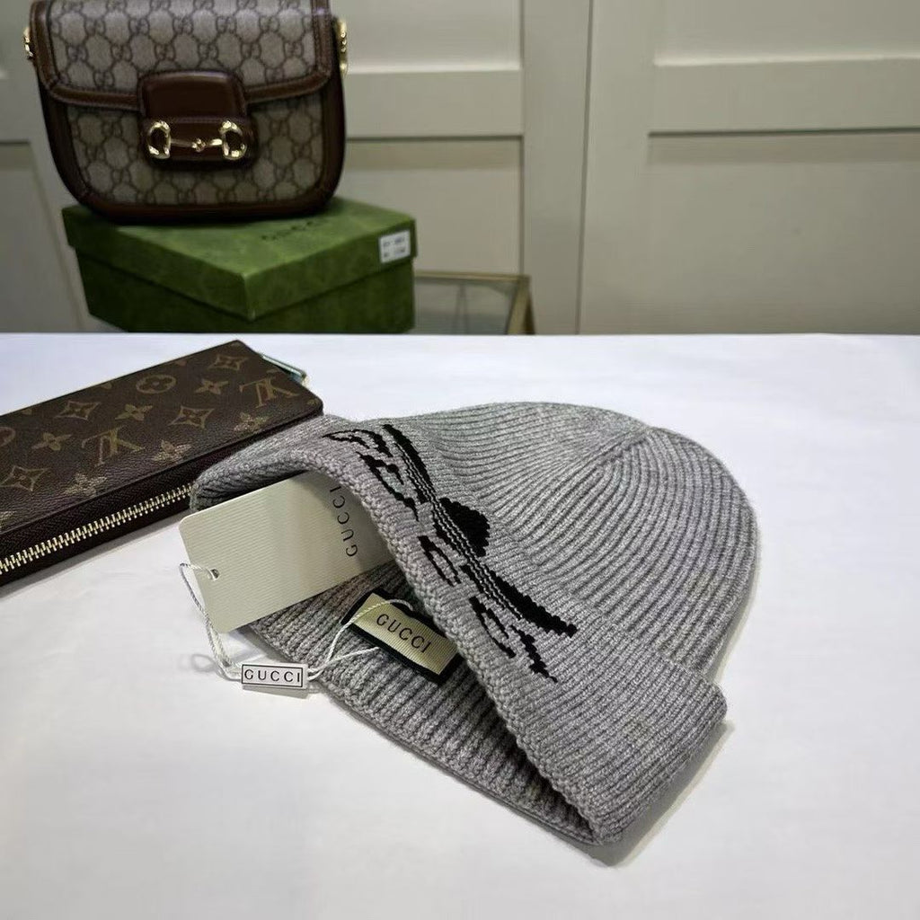M1R86B41 Fashion hats