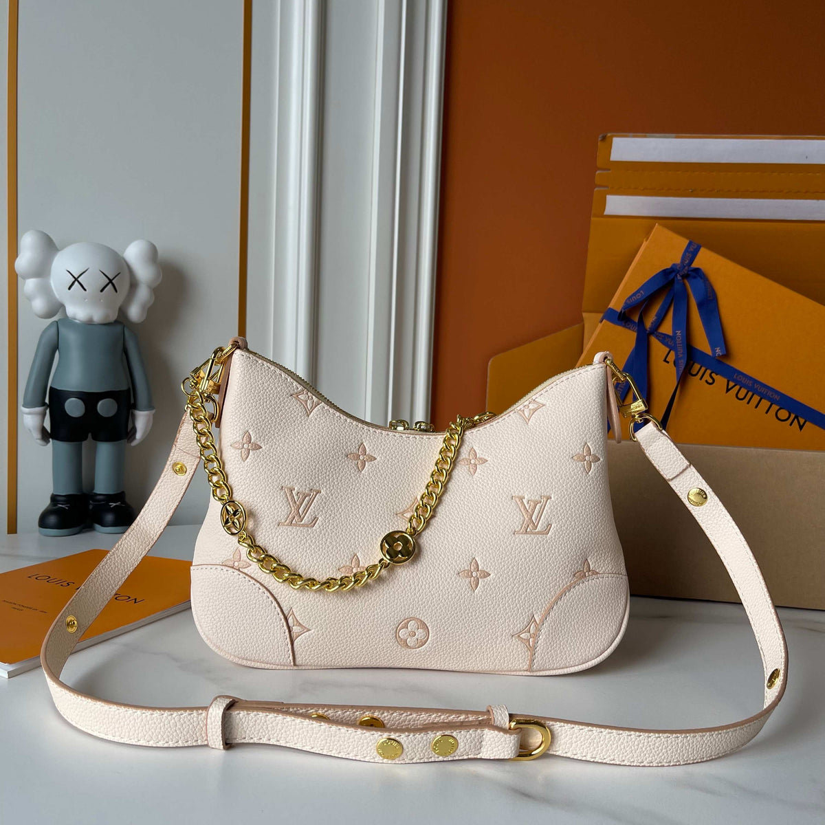 B1R76E04 Fashion bag