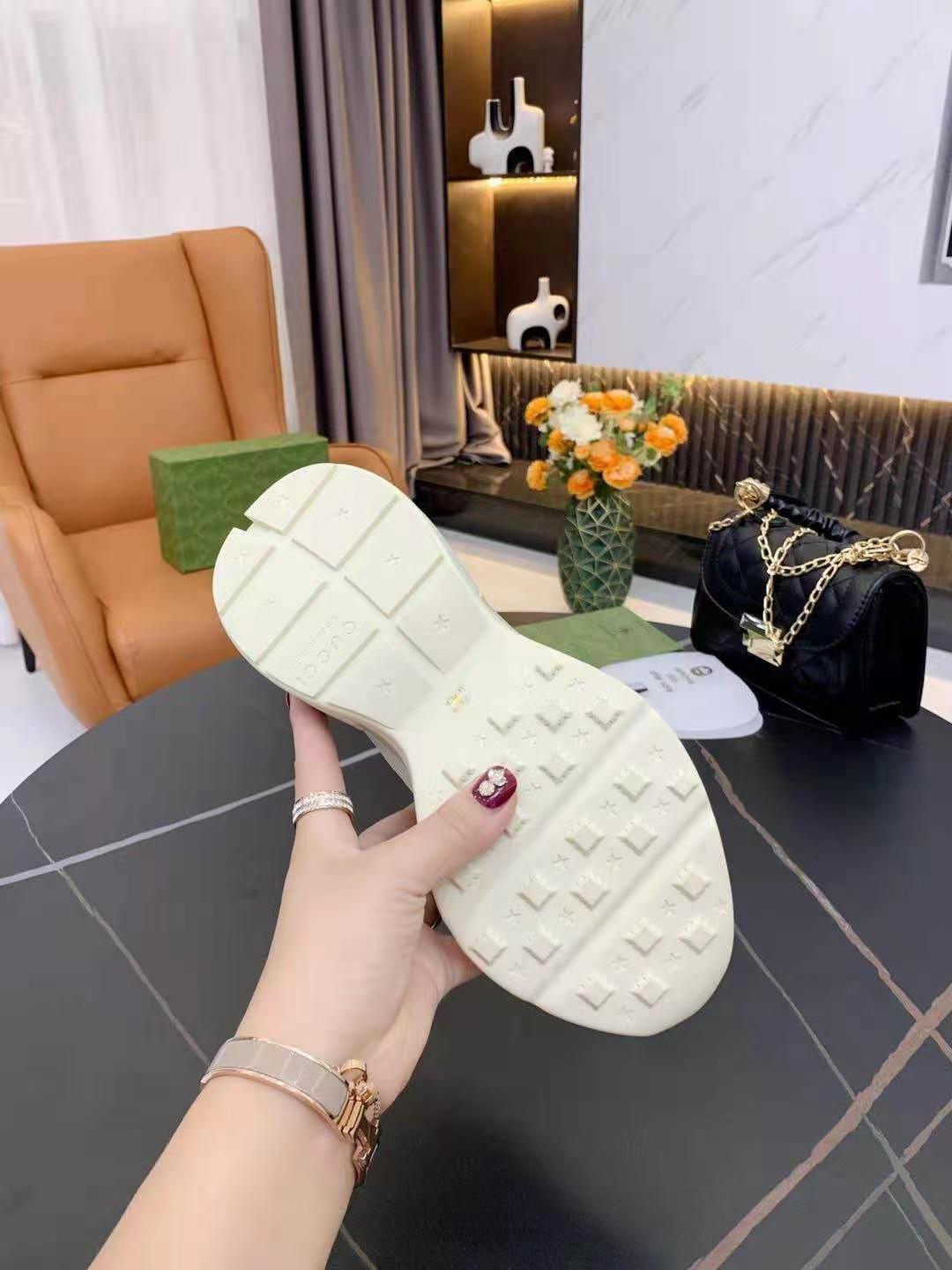 Z2P96B29 Popular high-quality leather shoes