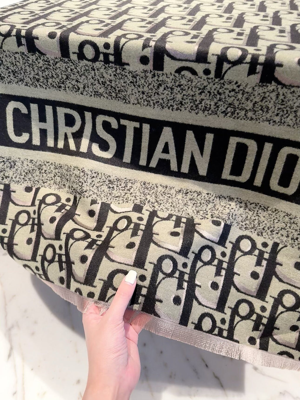 W1R106D55 Fashion Winter Scarves