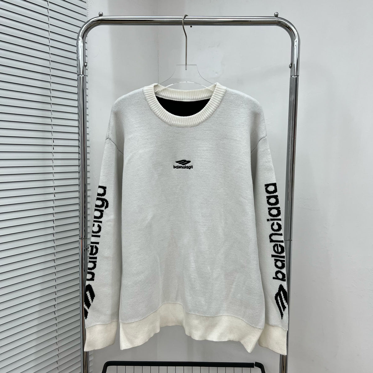 U1R86J73 Popular Sweaters