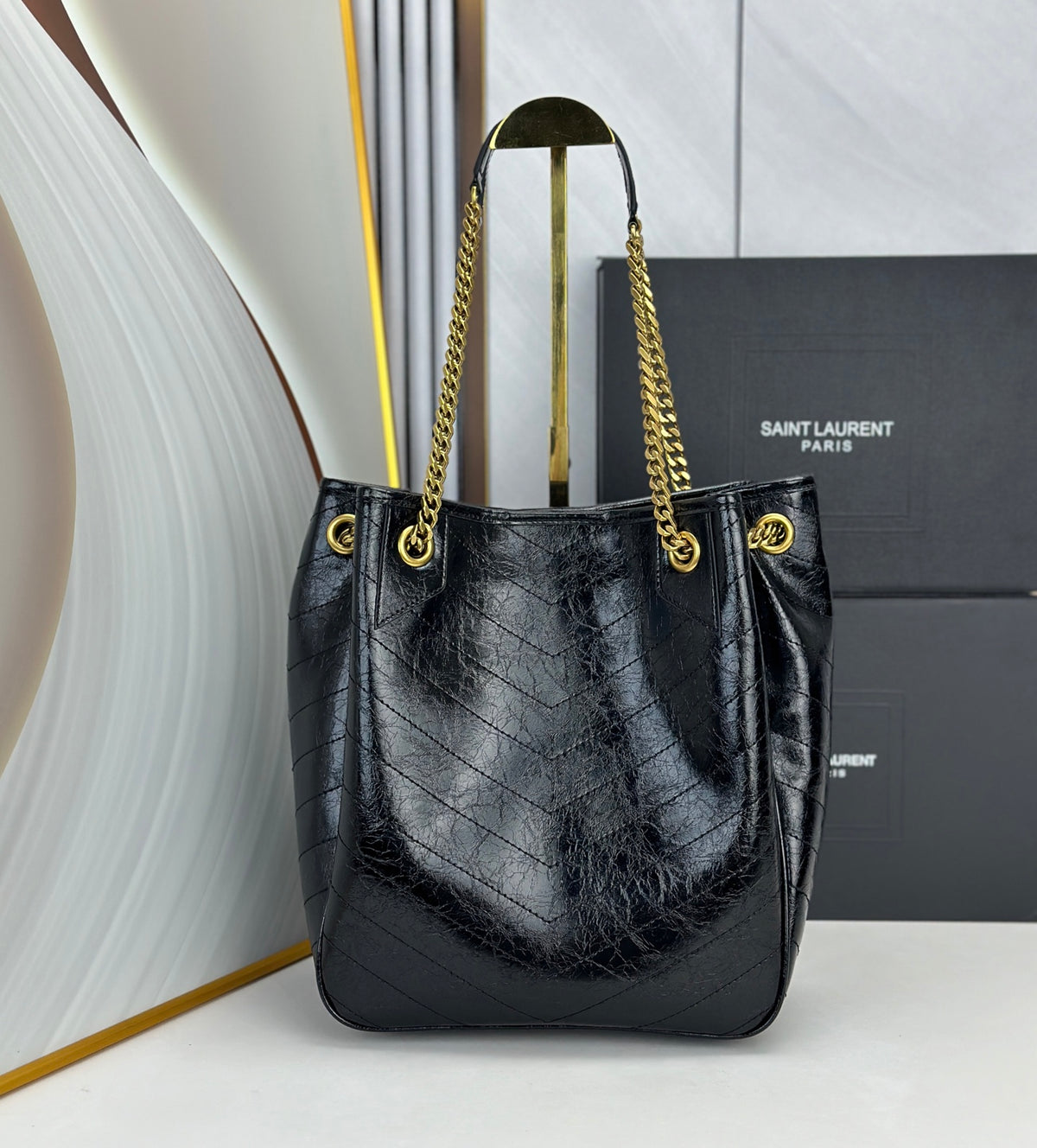 B1R76SL18 Popular leather bag