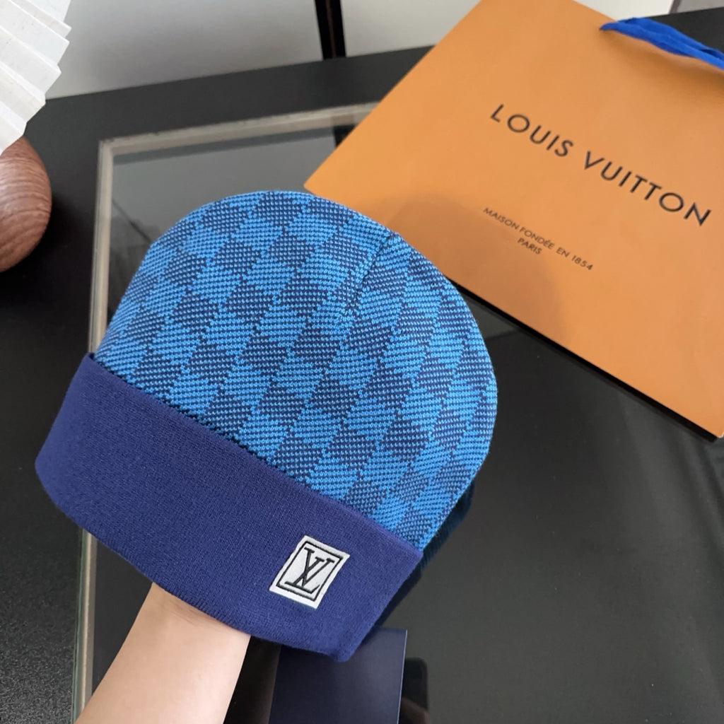 M1R86E18 Fashion hats