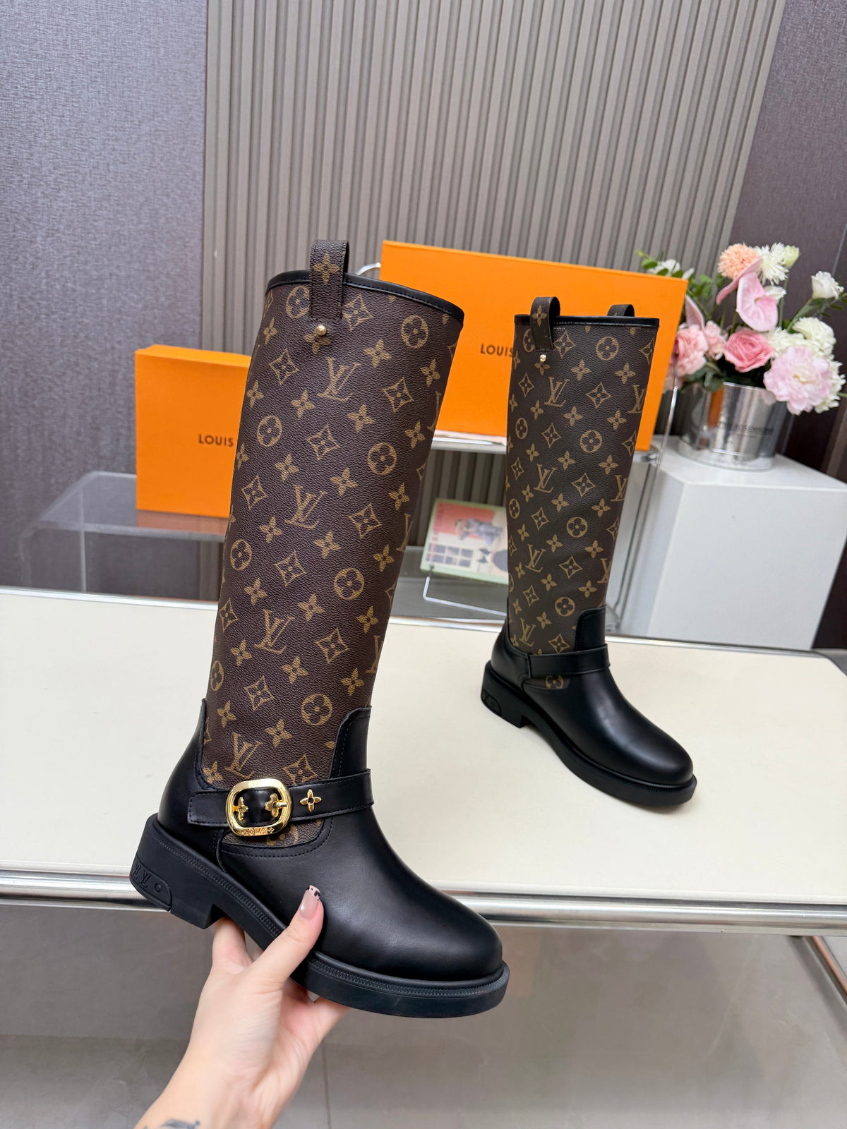 Z2P106E21 Fashion high-quality shoes