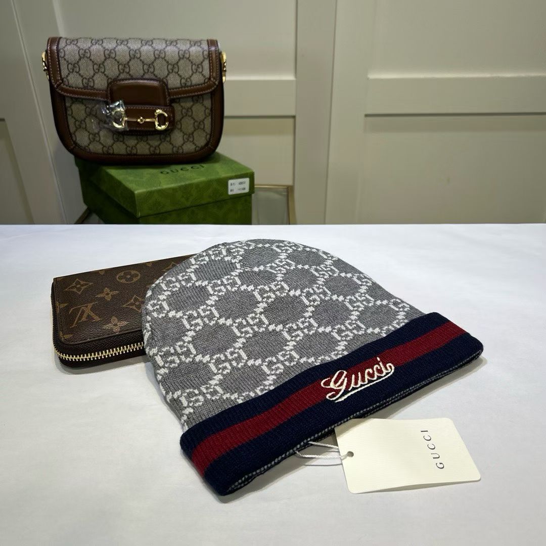 M1R86B48 Fashion hats