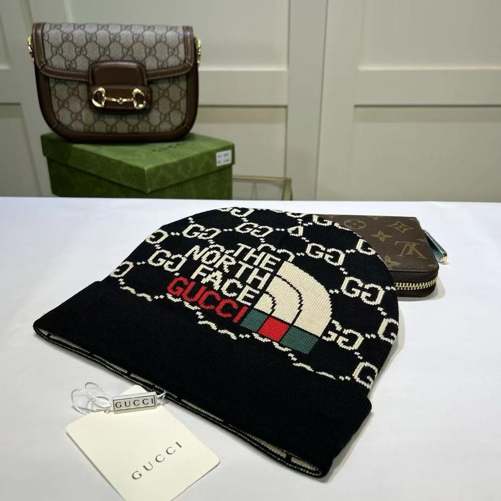 M1R86B58 Fashion hats