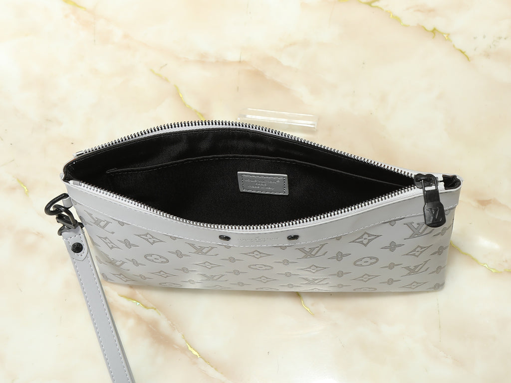 B1R76E55 Fashion bag