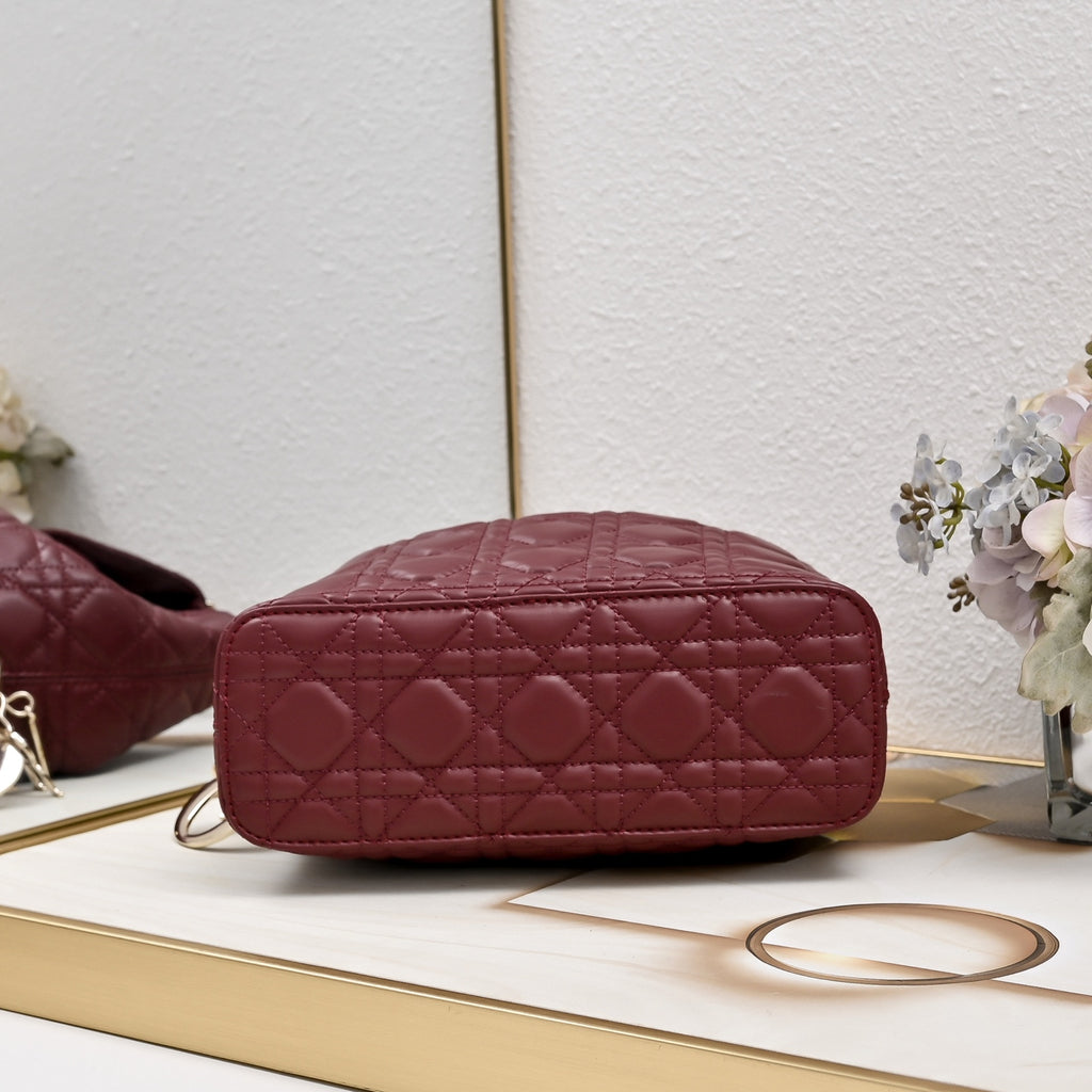 B1N96D35 Popular leather bag
