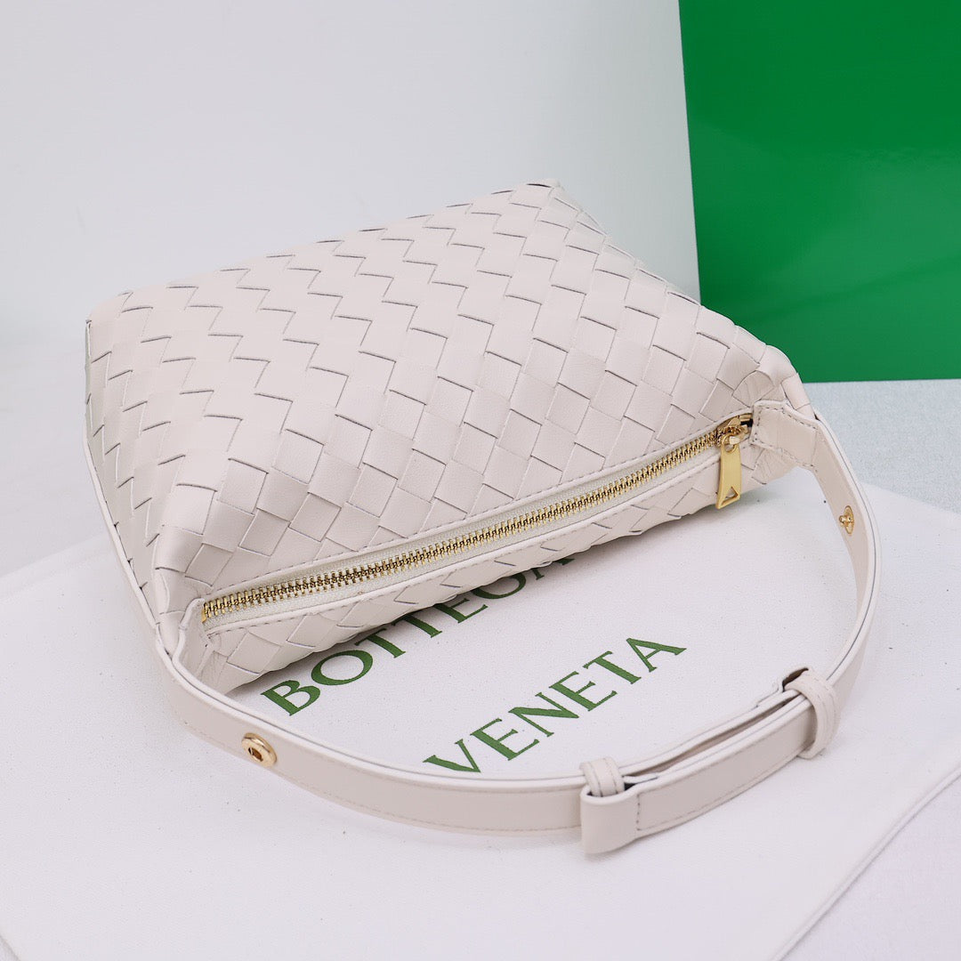 B1X76A10 Fashion leather bag