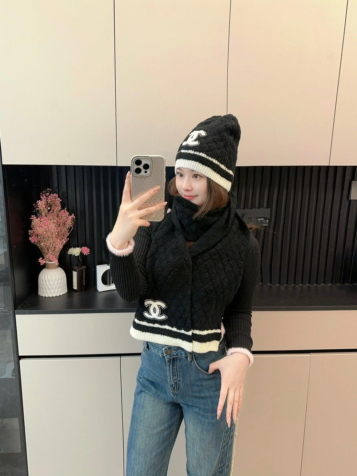 M1R96C7 Fashion Hat and scarf set