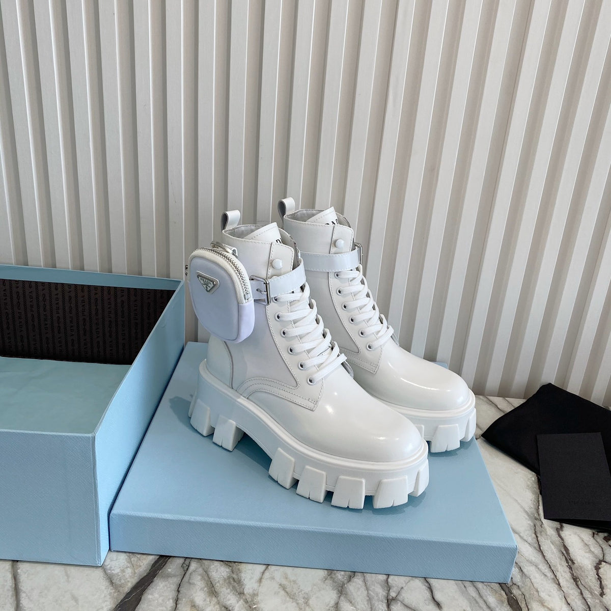 Z2P96P27 Popular high-quality leather shoes