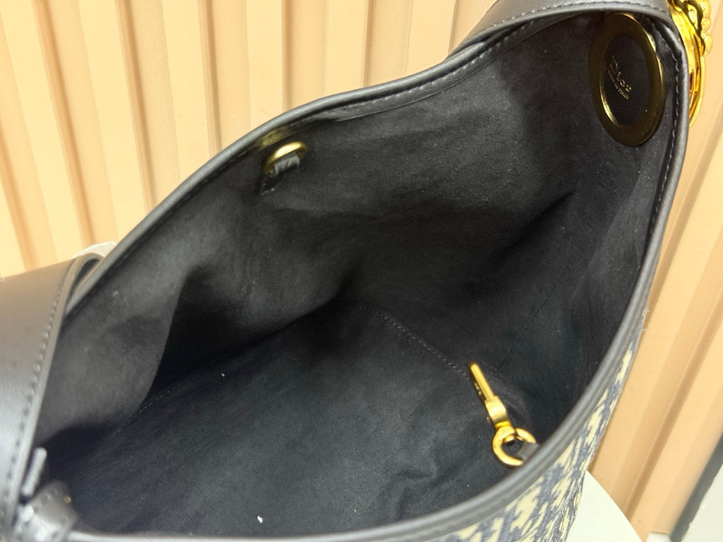B1R76D46 Fashion bag
