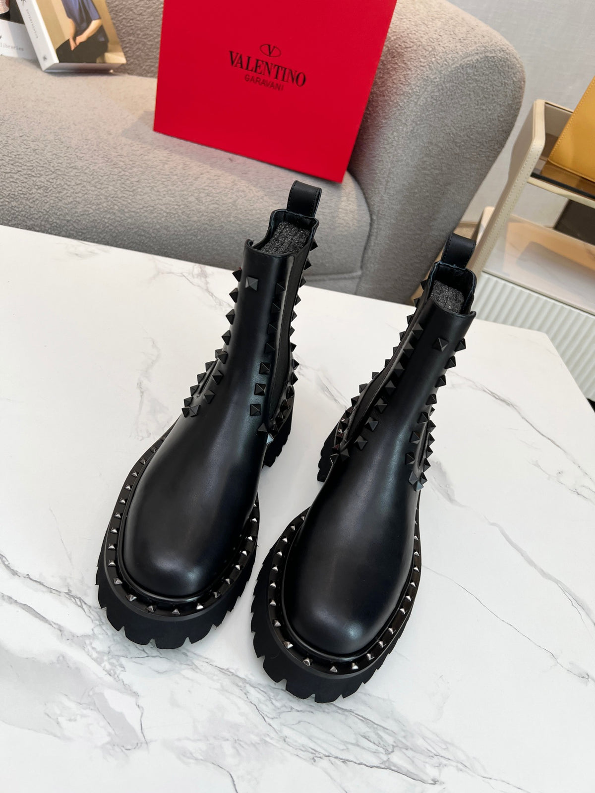 Z2R96VL6  Popular high-quality leather shoes