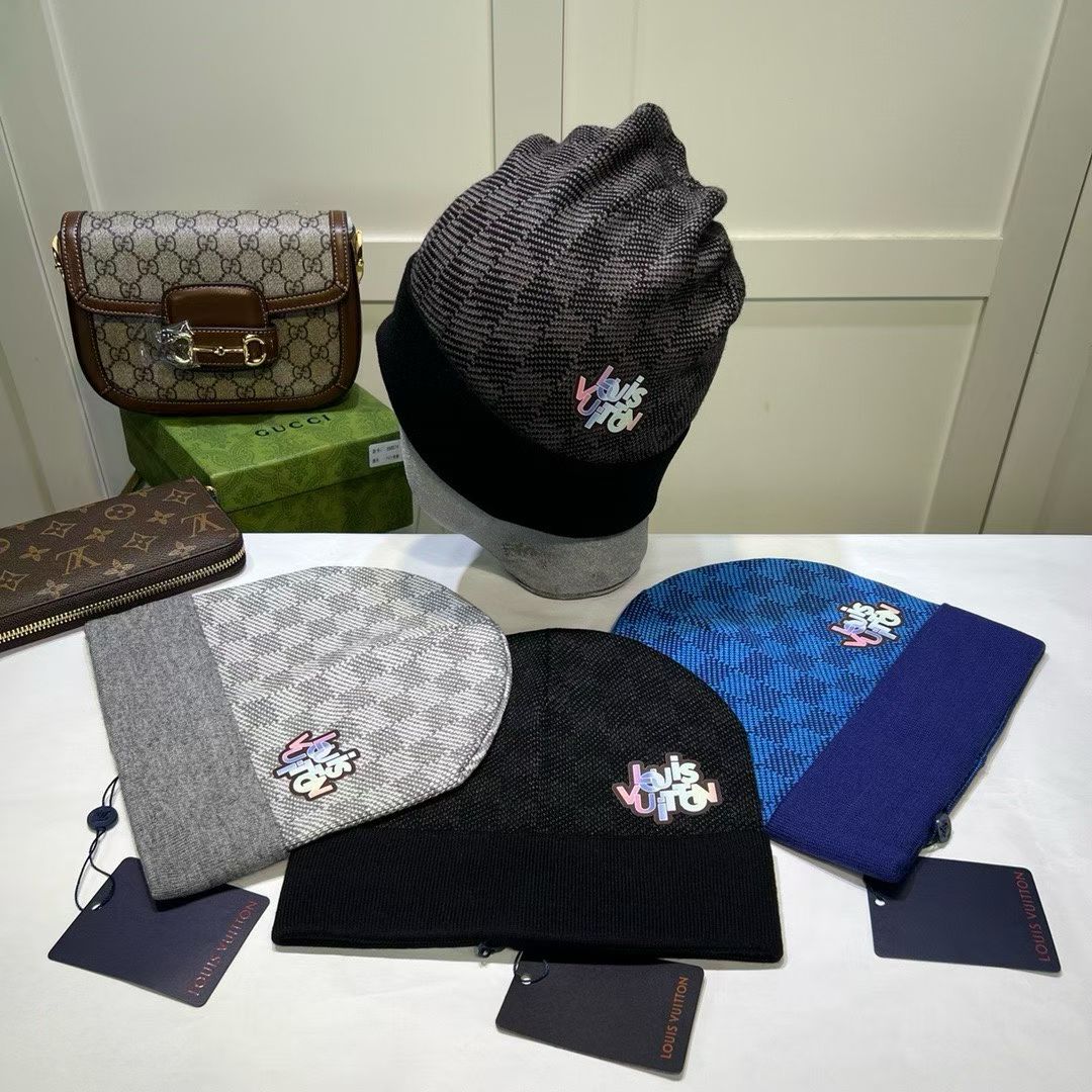 M1R86E50 Fashion hats