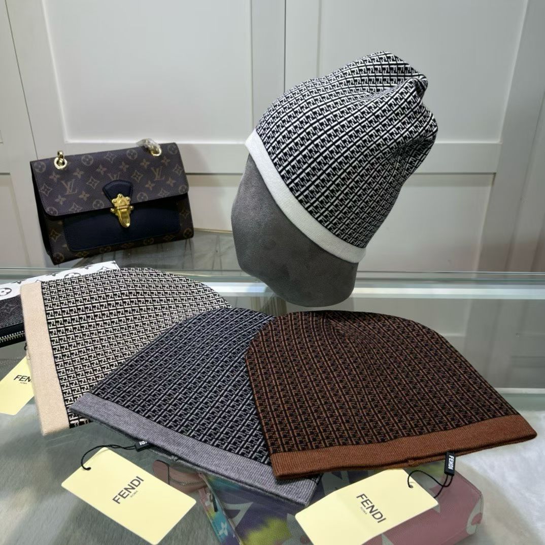M1R86F27 Fashion hats