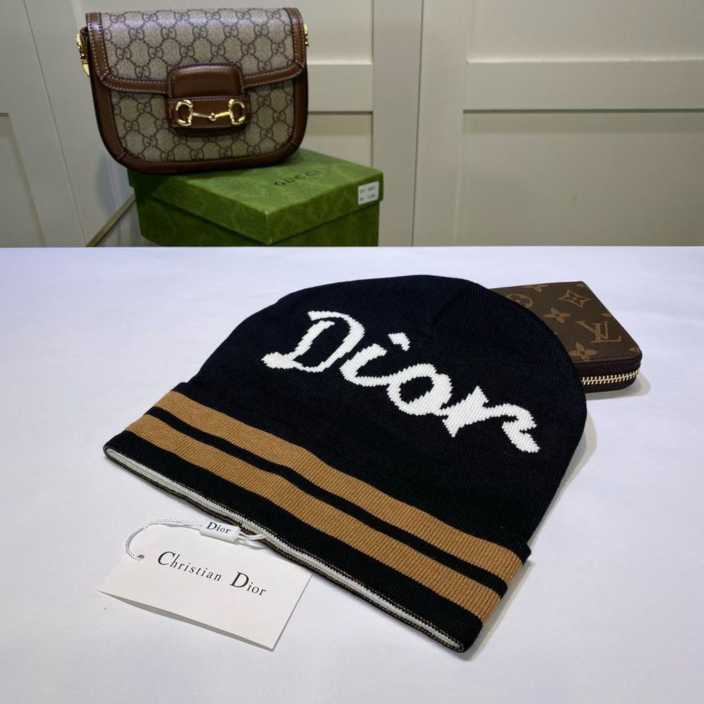 M1R86D59 Fashion hats