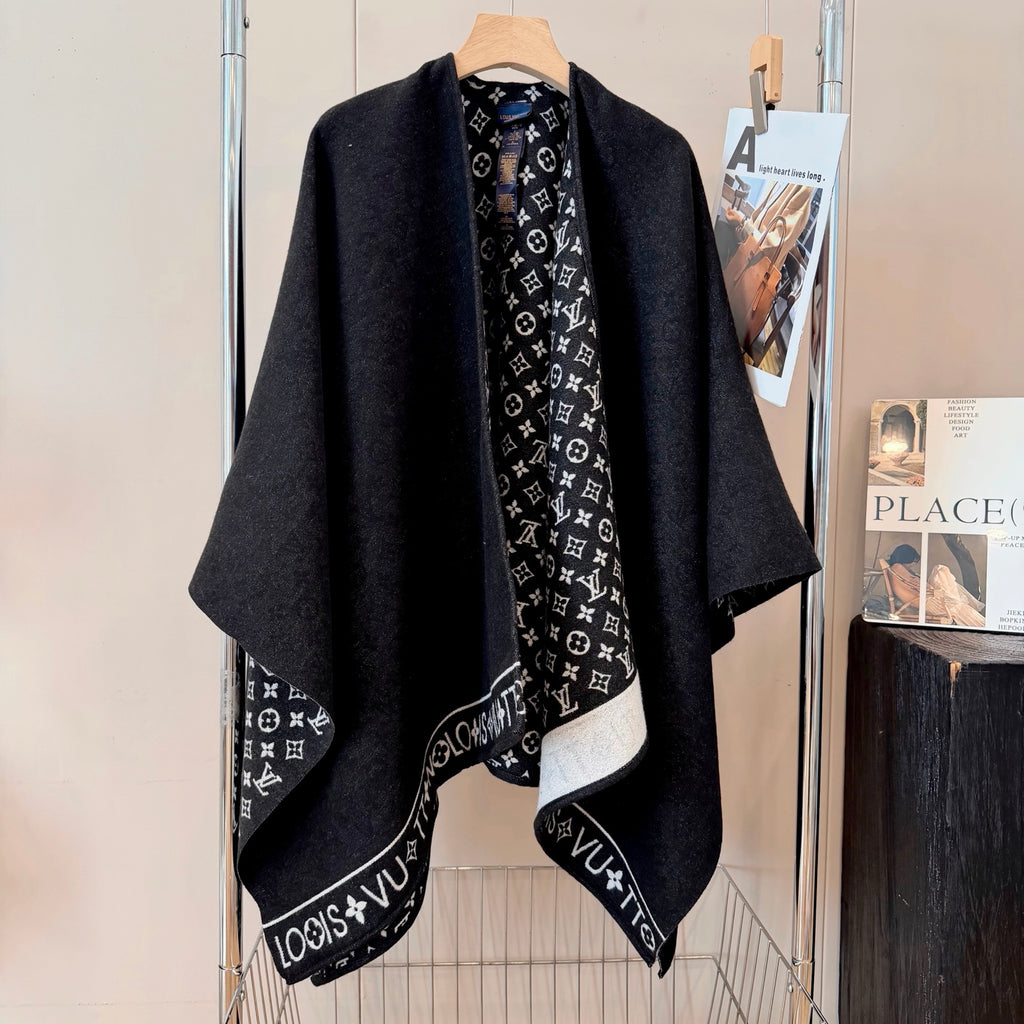 W1R106E27 Fashion cape