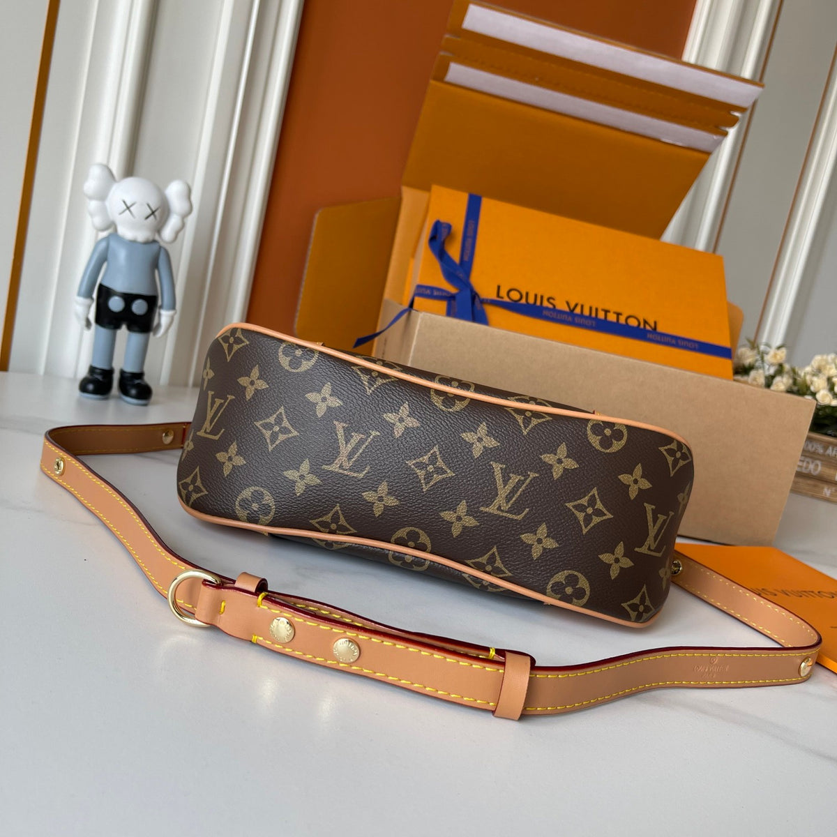 B1R76E04 Fashion bag