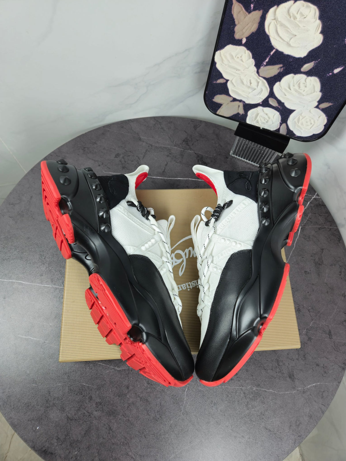Z2P96A13 Fashion high-quality shoes