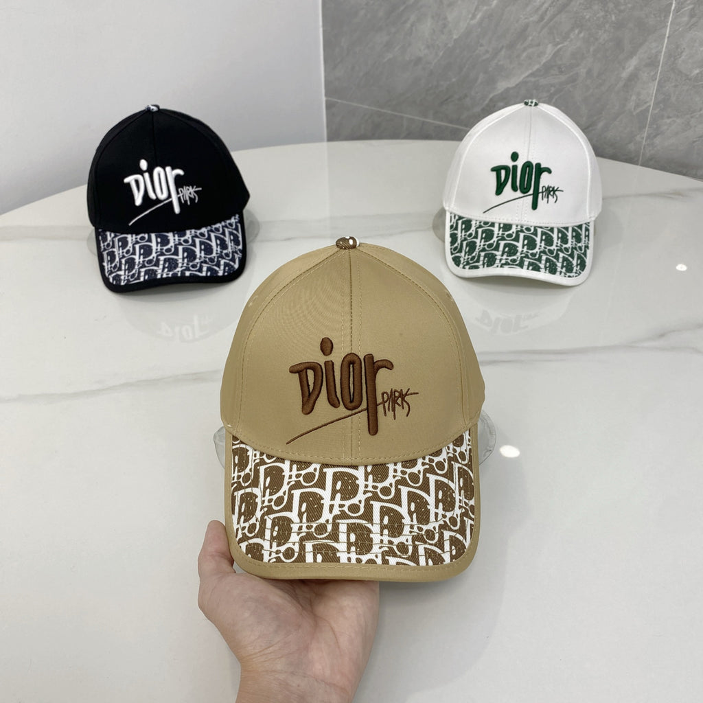 M1R86D123 Fashion hats