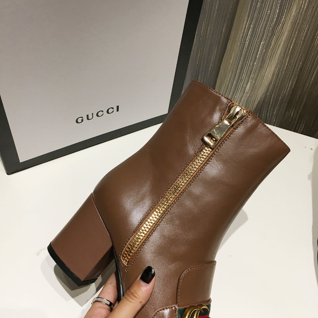 Z2P96B24 Popular high-quality shoes