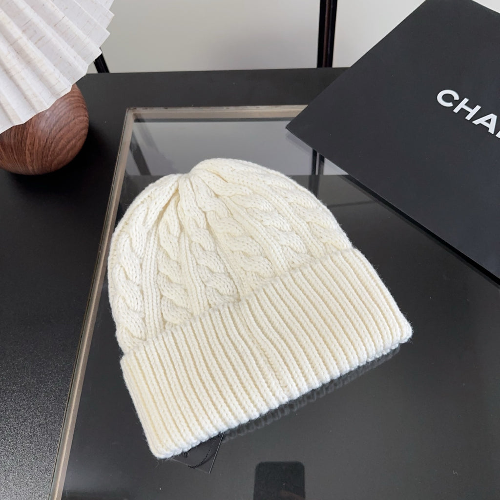 M1R86C23 Fashion hats
