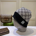 M1R86E68 Fashion hats