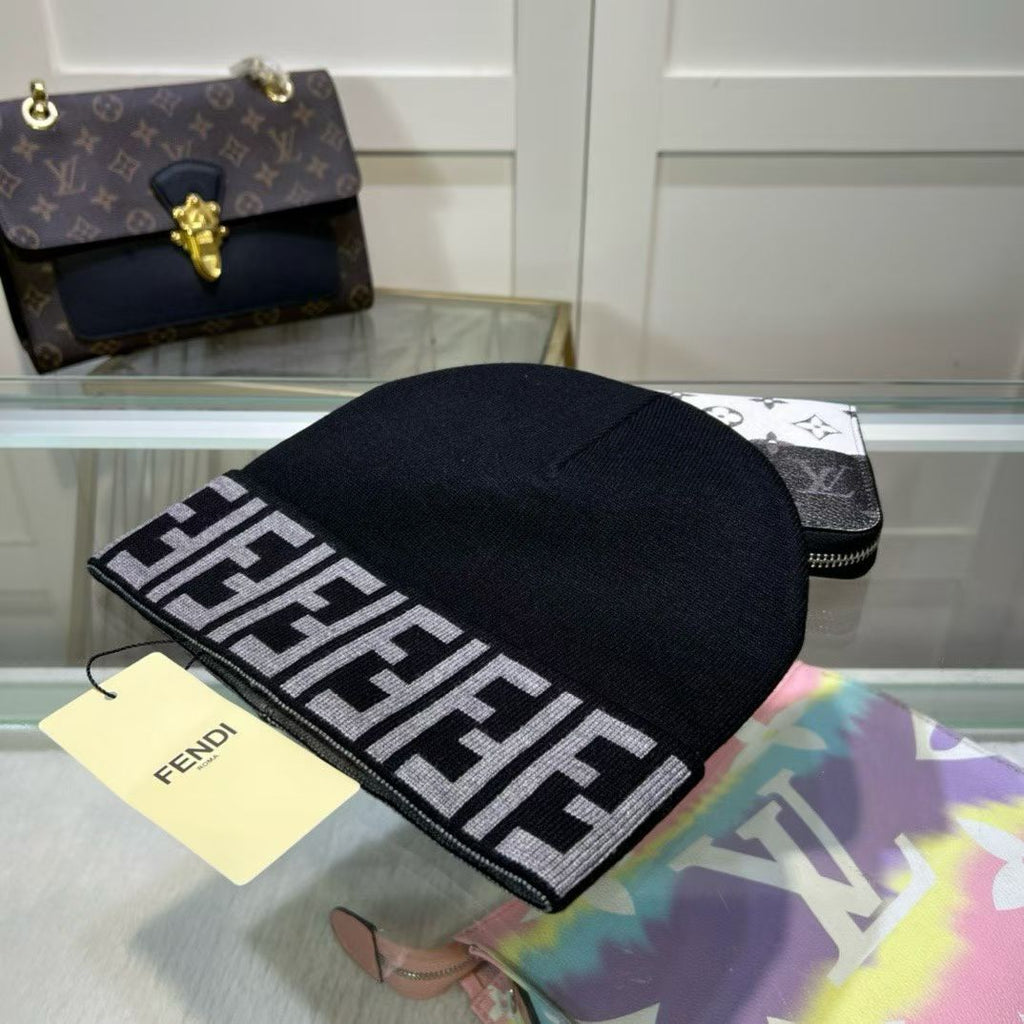 M1R86F32 Fashion hats