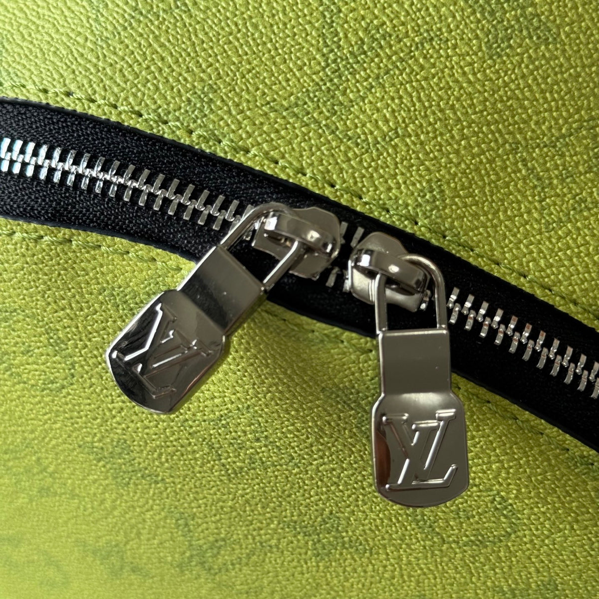 B1X66E3 Fashion leather bag