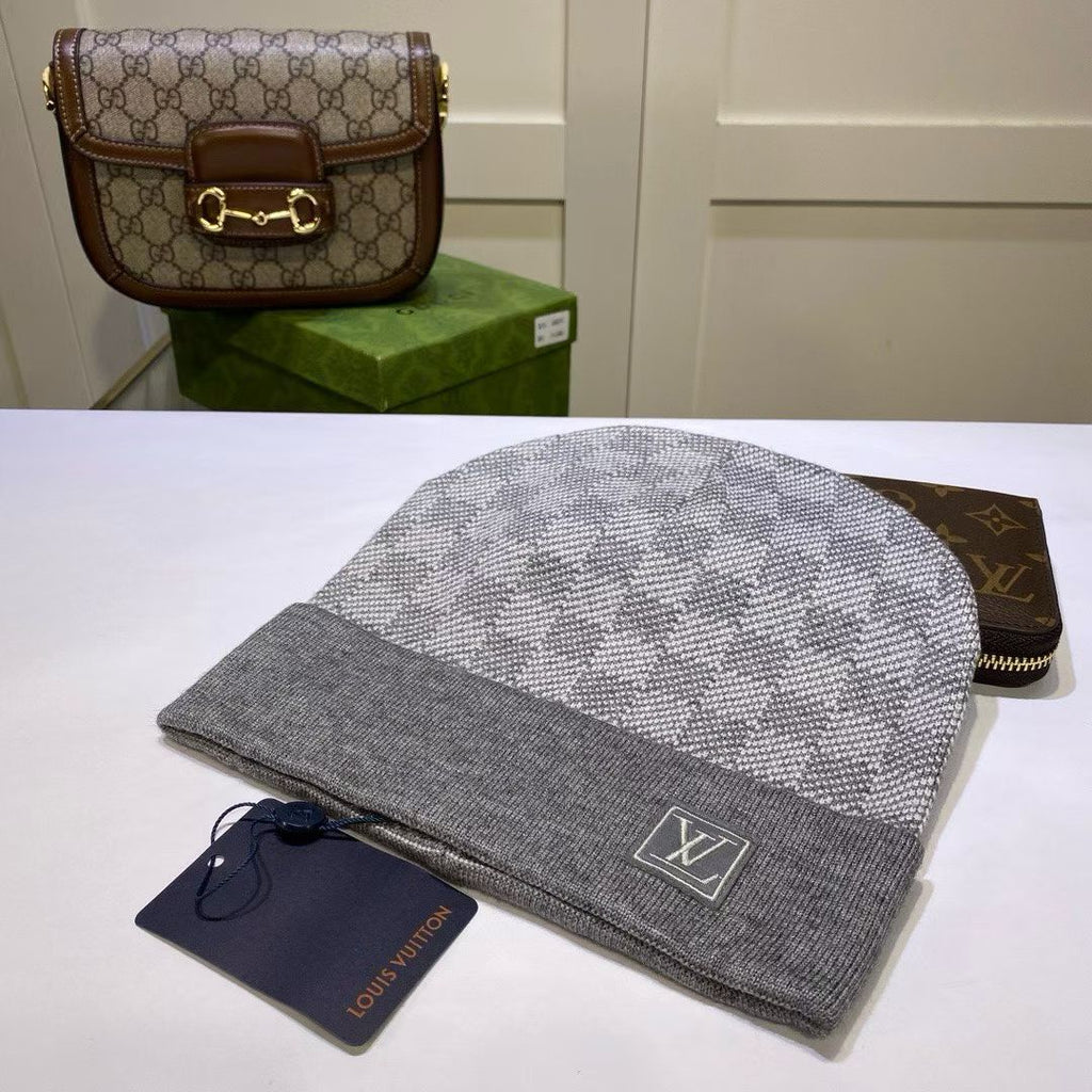 M1R86E34 Fashion hats
