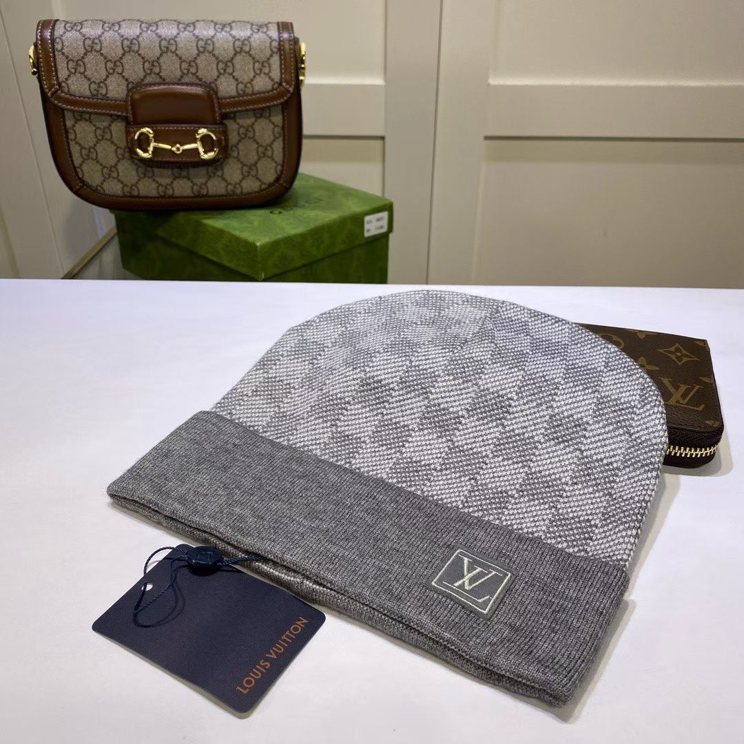 M1R86E34 Fashion hats