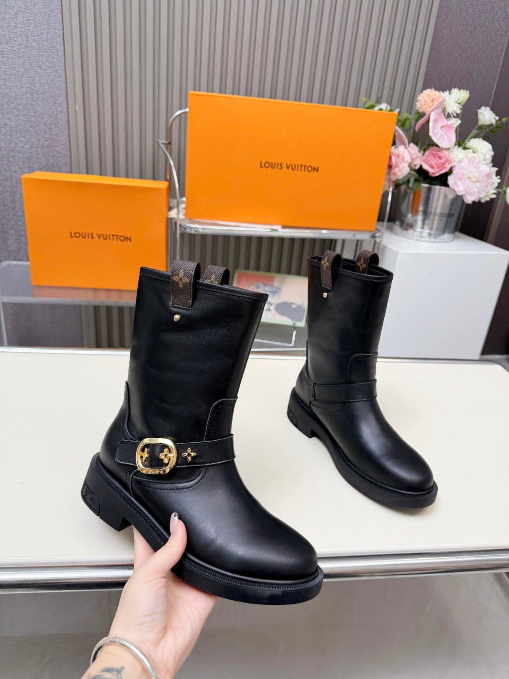 Z2P106E22 Fashion high-quality shoes