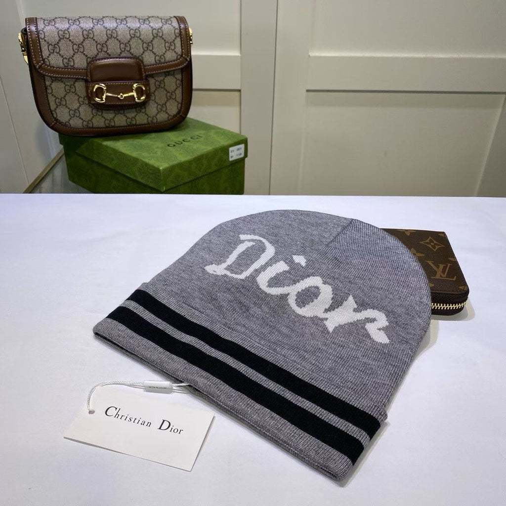 M1R86D59 Fashion hats