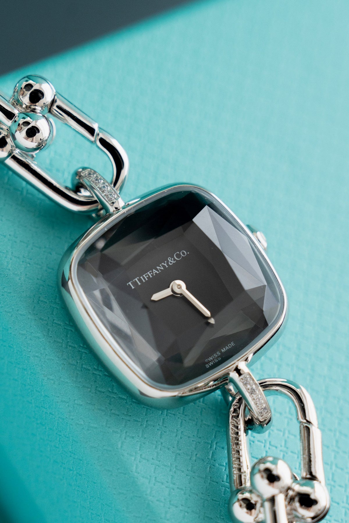 136RT72L Popular Watches
