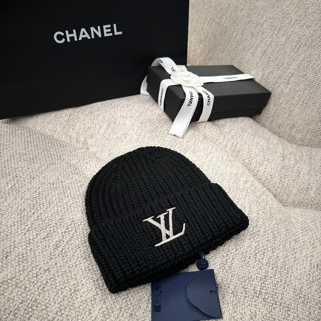 M1R86E15 Fashion hats