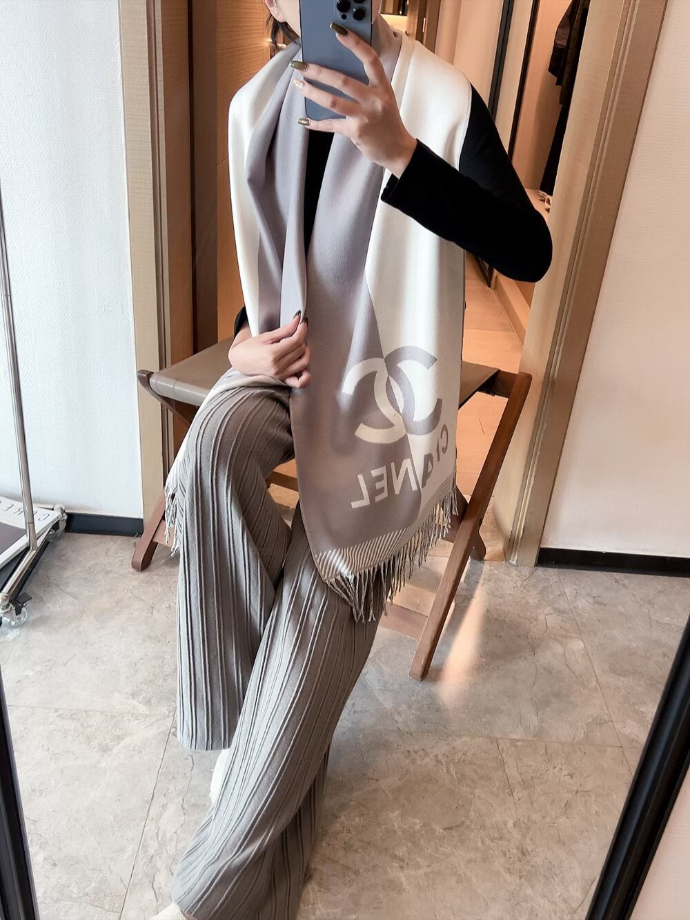 W1R86C70 Popular Winter Scarves