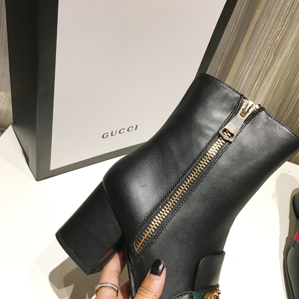 Z2P96B24 Fashion high-quality shoes
