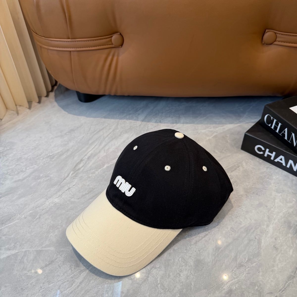 M1R76A8 Fashion hats