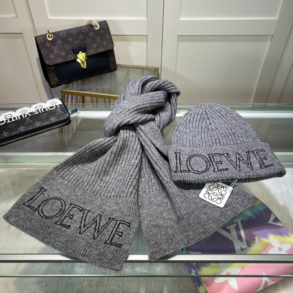 M1R96A6 Fashion Hat and scarf set