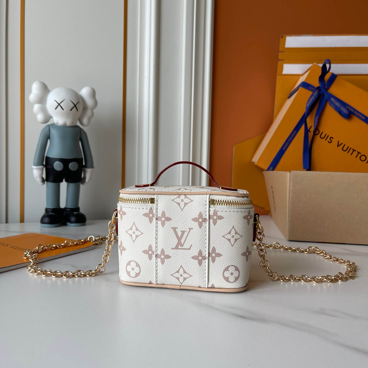 156NE20B Popular leather bag