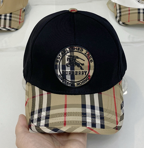 M1R86R112 Fashion hats