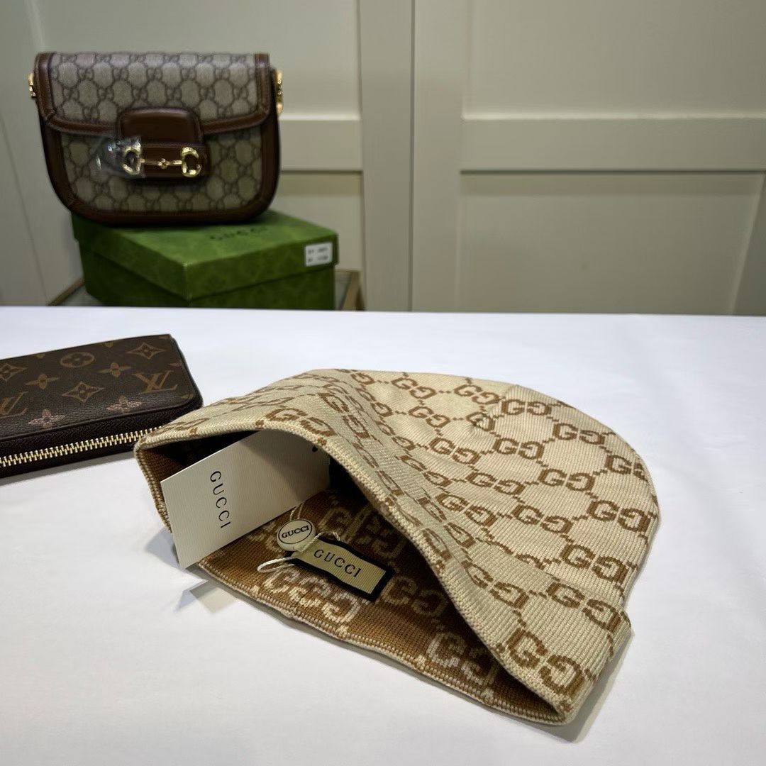 M1R86B55 Fashion hats