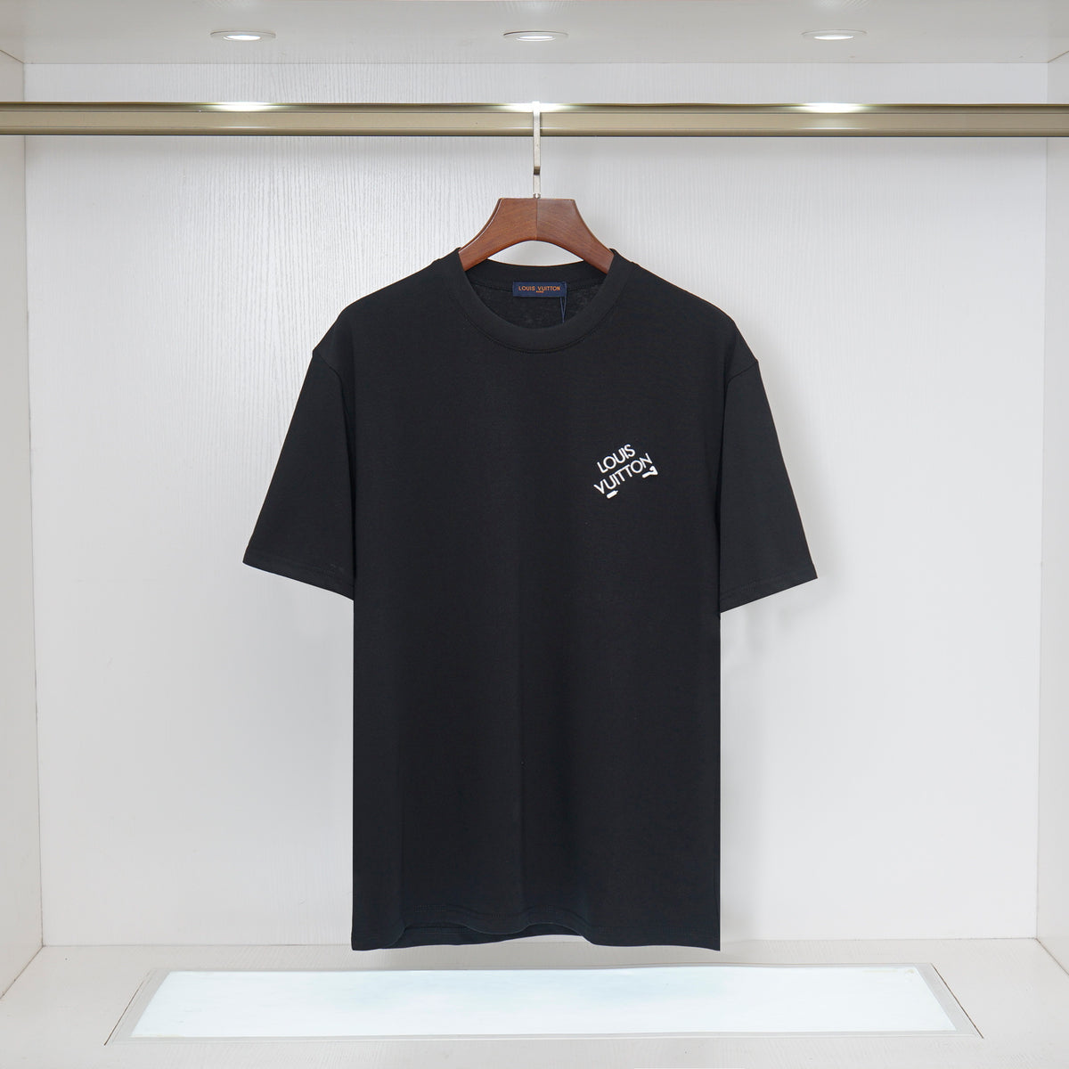 U1R76E25 Popular T-shirts