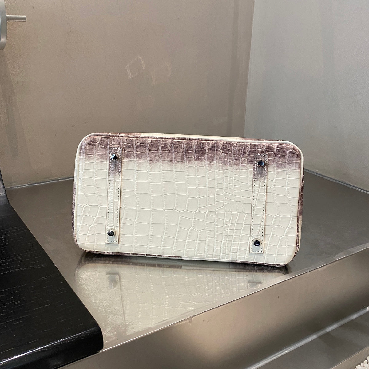 B1R86H2 Popular leather bag
