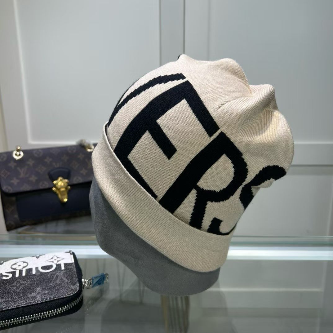 M1R86V92 Popular hats