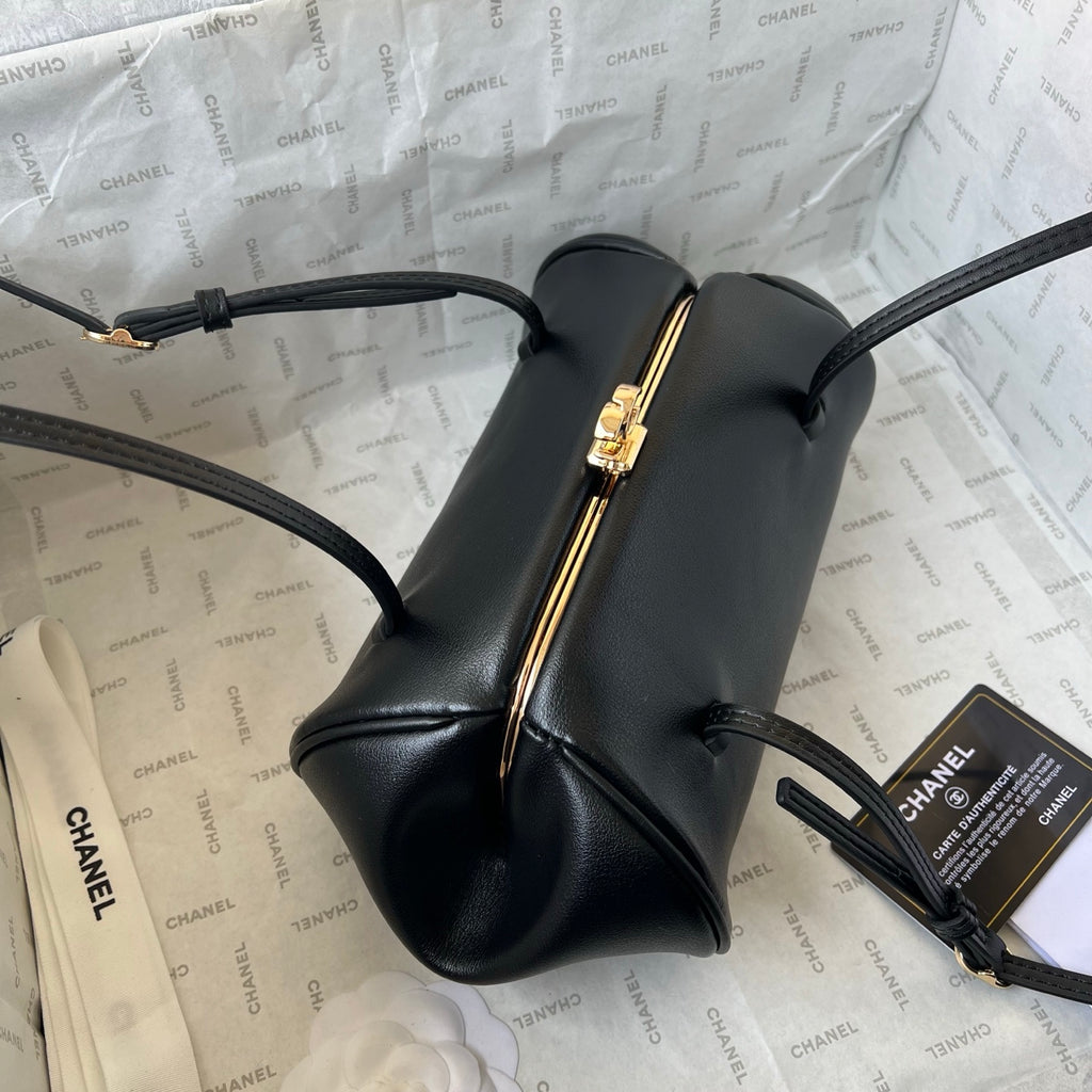 B1N96C16 Fashion bags